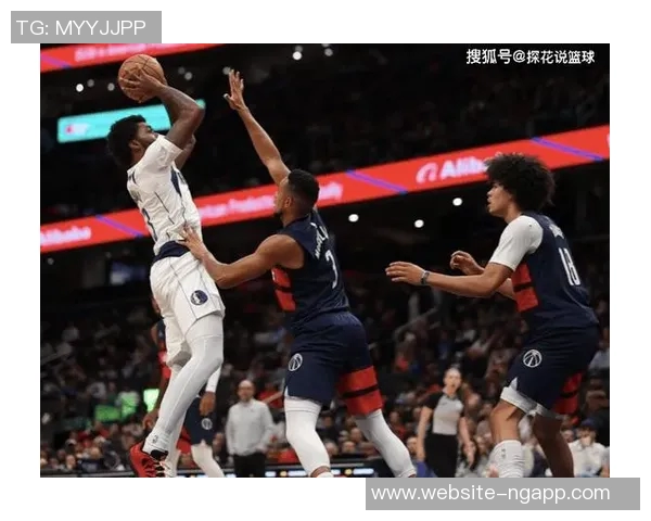 马绍尔替补出战21分钟表现抢眼7投4中加罚球8中10砍下17分2篮板